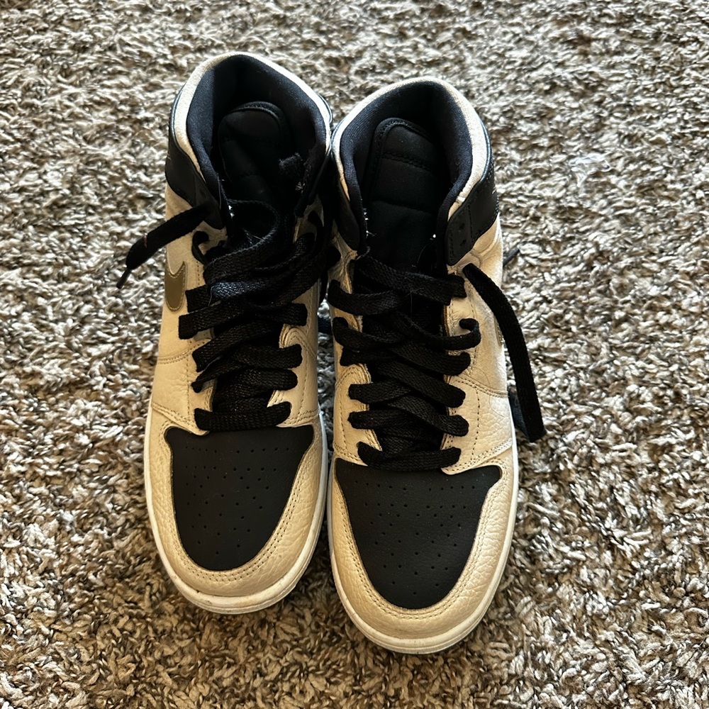 Nike Air Jordan 1 Retro High PRM 'Heiress' , size 6.5 in kids